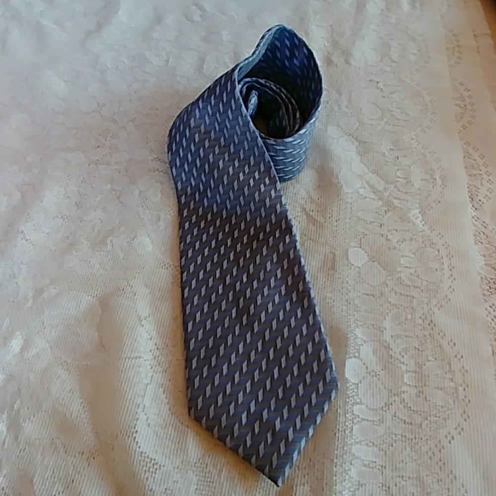Kenneth Cole New York tie